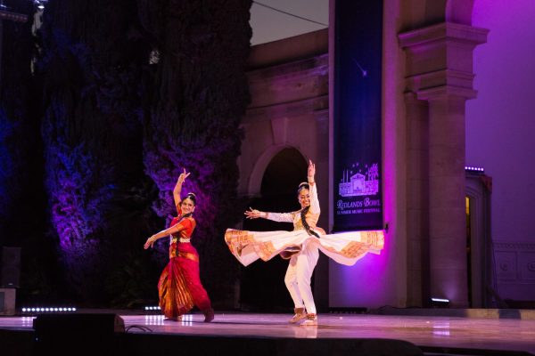 girls dancing in traditional indian garb