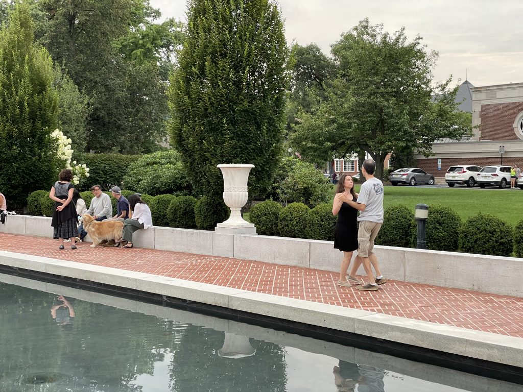 dancers on vail mansion plaza