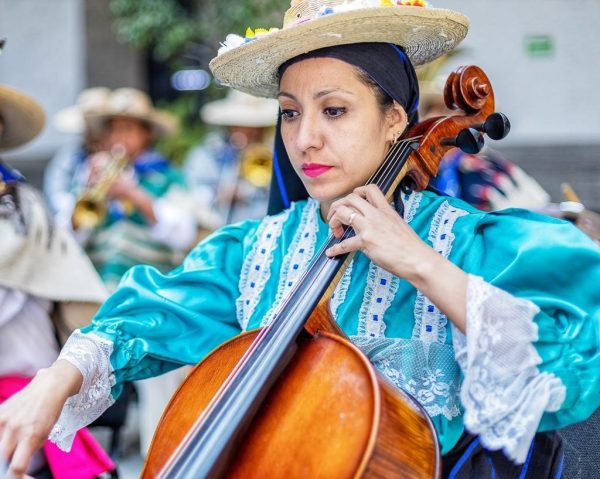 orchestra folclorica